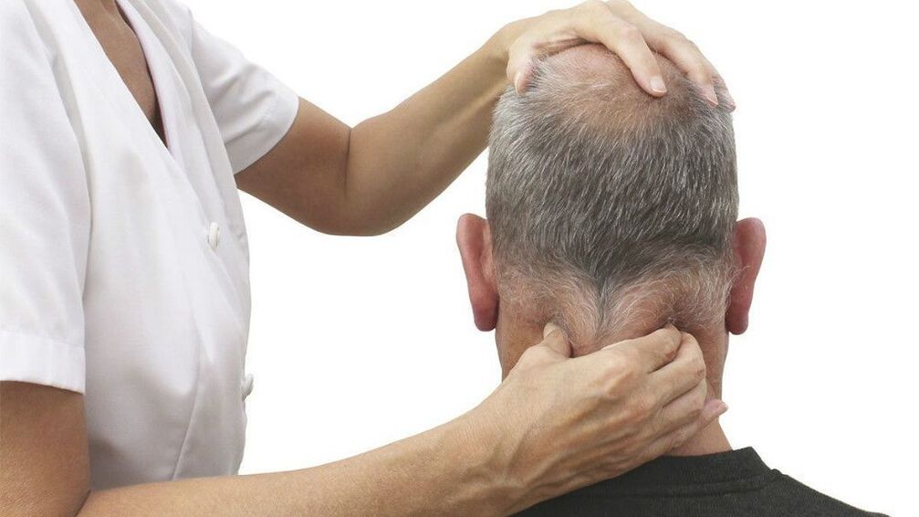 Izvajanje terapevtske masaže vratu